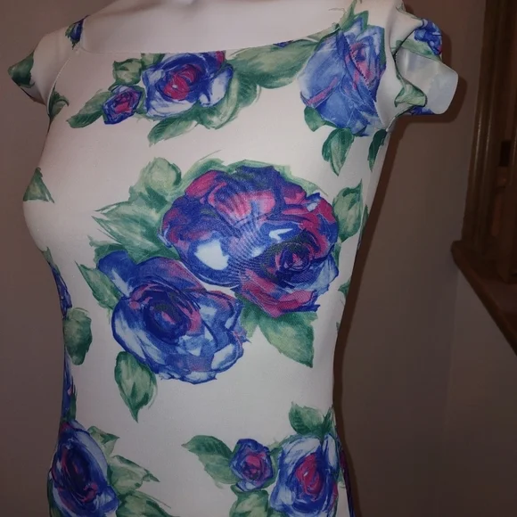 DAVIS project dress - Picture 2 of 7